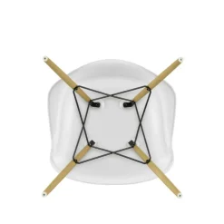 Eames Plastic Armchair DAW RE Gestell Esche