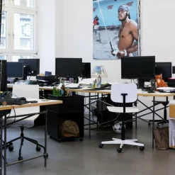 Eiermann 2 Tisch 160x90x66cm Gestell exzentrisch 100x78cm