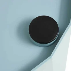 Facet Container niedrig mit Füßen und Rollen