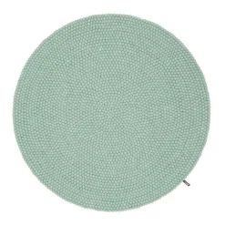 Fine Filzkugelteppich