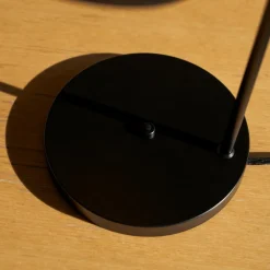 FJ Elements Tischleuchte