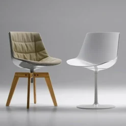 Flow Drehstuhl gepolstert mit Tellerfuß