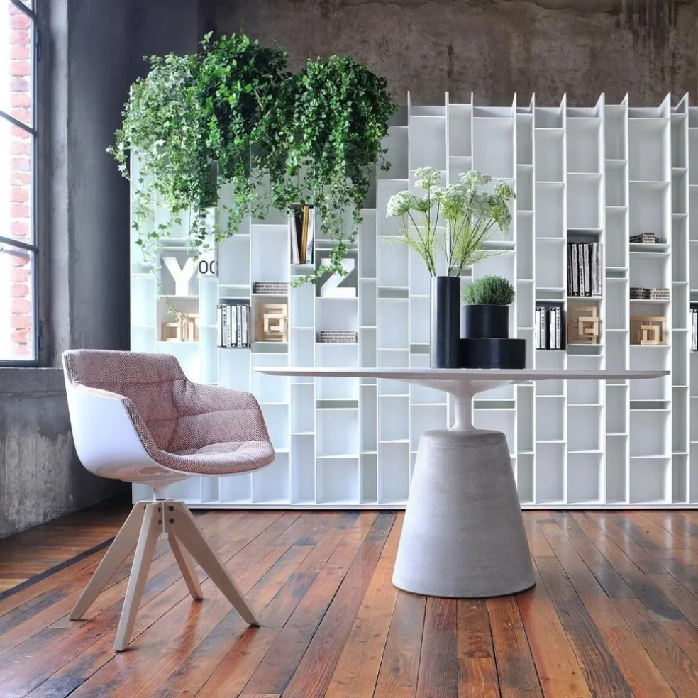 Flow Slim Armlehnstuhl Eiche gepolstert