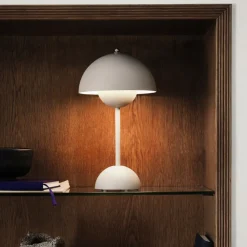 Flowerpot VP9 LED Akku Tischleuchte