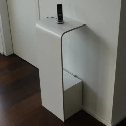 Fon Konsolentisch mit Kabelablage