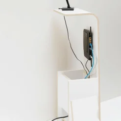 Fon Konsolentisch mit Kabelablage