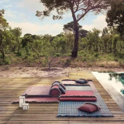 Garden Layers Big Kissen