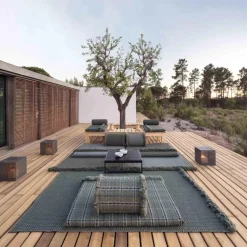 Garden Layers Small Roll Kissen