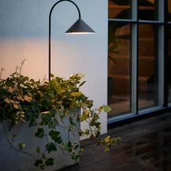 Grasp LED Akkuleuchte mit Erdspieß tragbar