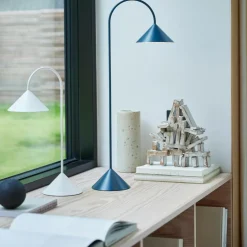 Grasp LED Akkuleuchte tragbar H 47cm