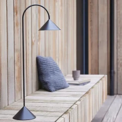 Grasp LED Akkuleuchte tragbar H 72cm