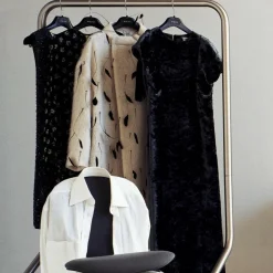 Hangman Marc Newson Garderobe