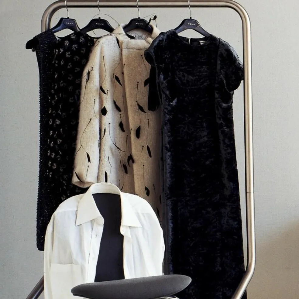 Hangman Marc Newson Garderobe