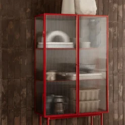 Haze Vitrine geriffeltes Glas