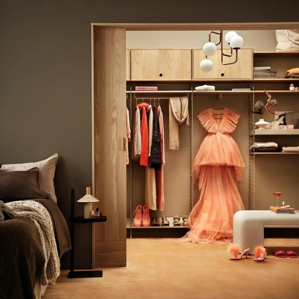 Hängeschrank mit Klapptüren 156x50x30cm