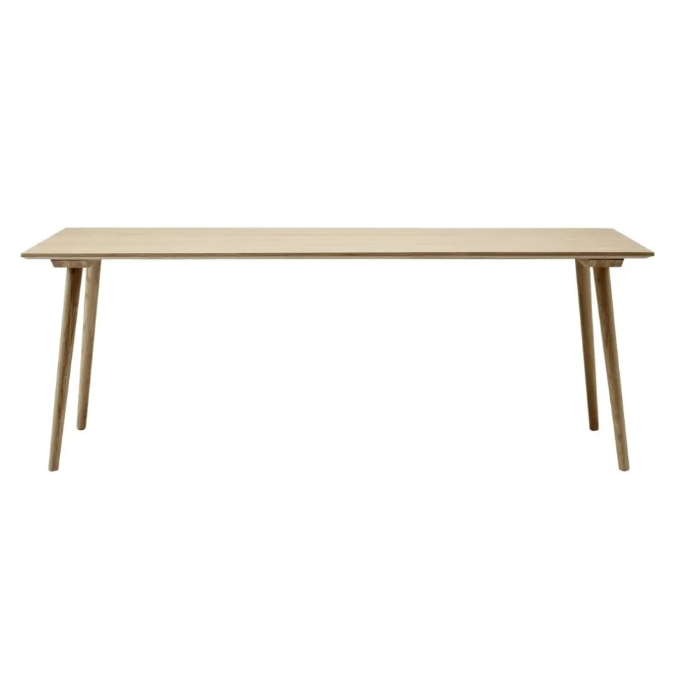 In Between SK5 Esstisch