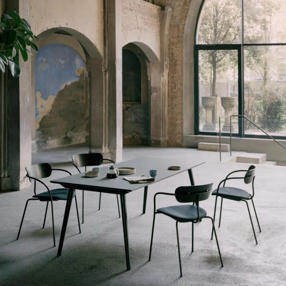 In Between SK5 Esstisch