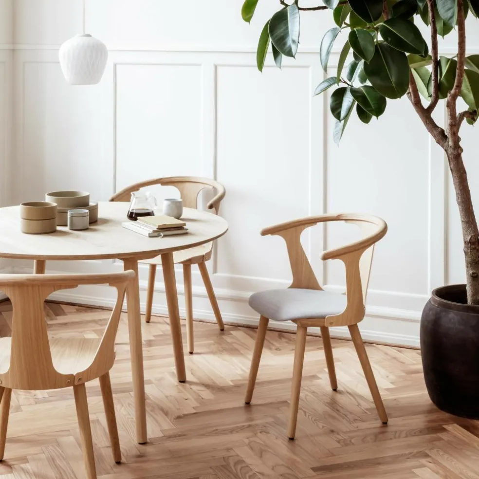 In Between SK4 Esstisch