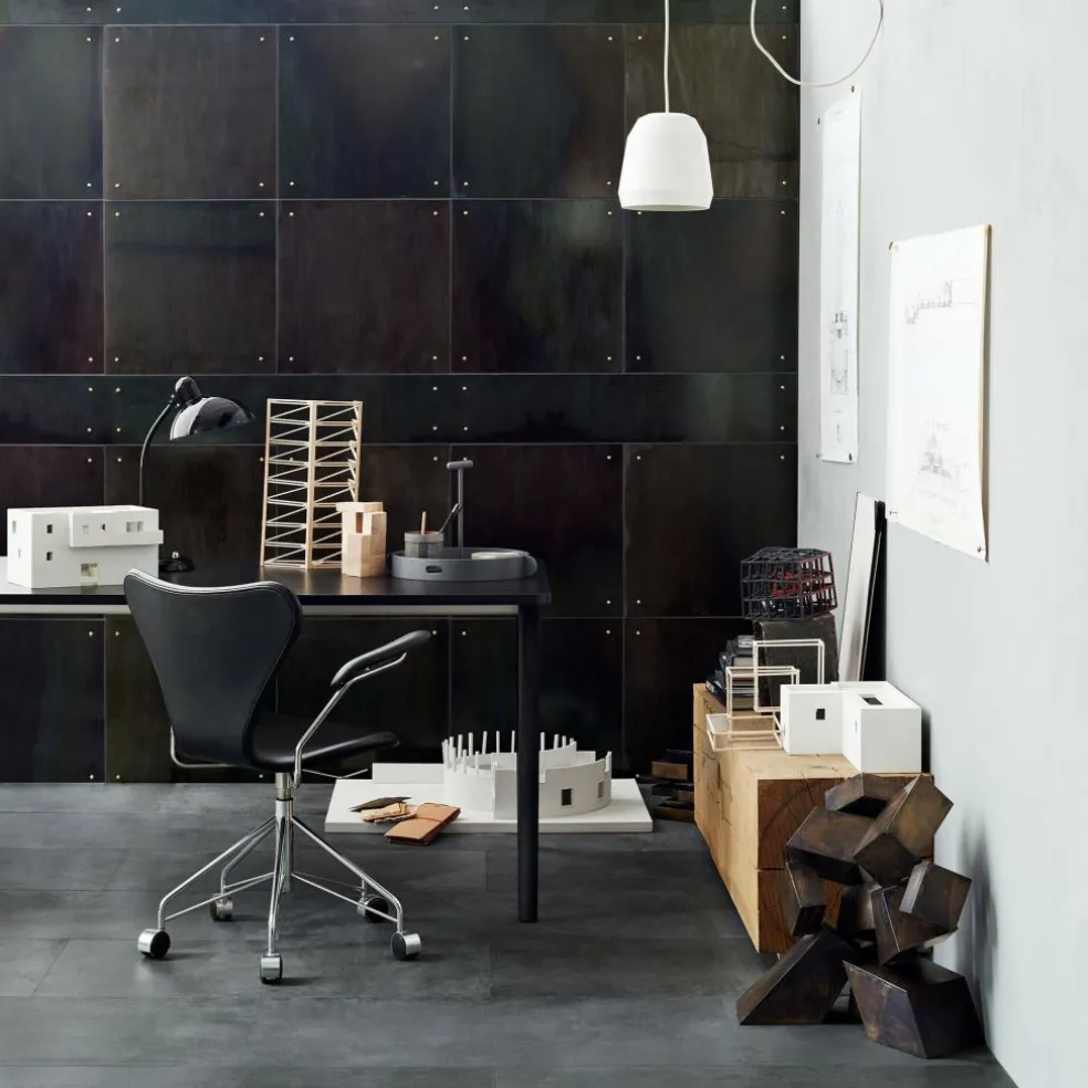 Kaiser Idell™ 6556-T Tischleuchte