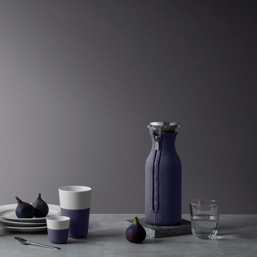 Kühlschrankkaraffe mit Neoprenanzug 1L