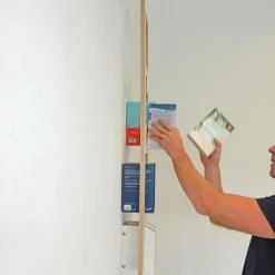 Lesestoff Bücherregal