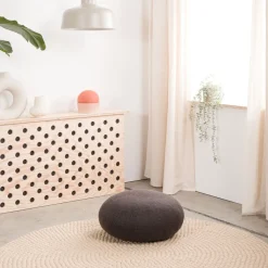 Levi Filzkugelteppich