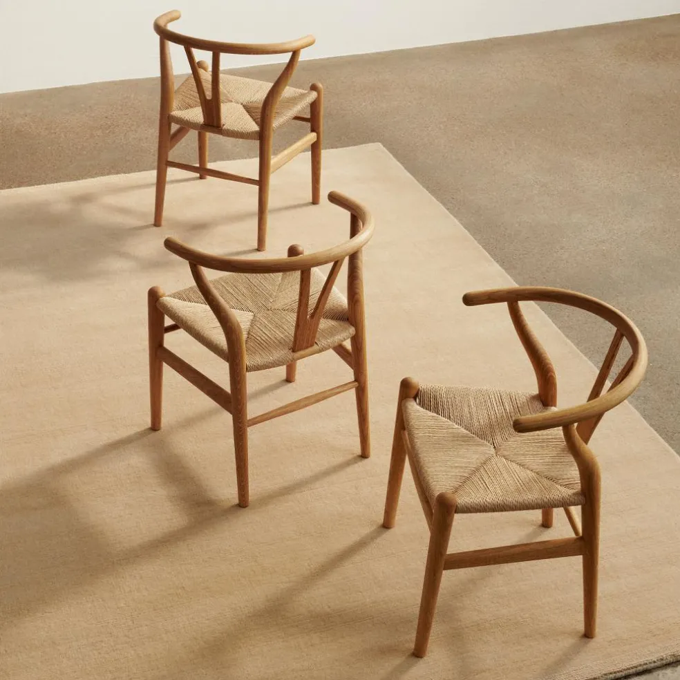 Limited Edition CH24 Wishbone Kinderstuhl