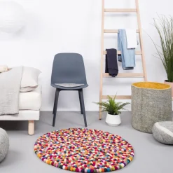 Lotte Filzkugelteppich