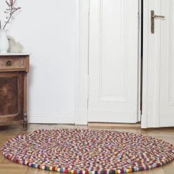 Lotte Filzkugelteppich