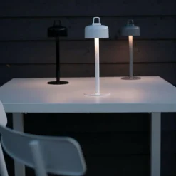 Luciole LED Tischleuchte mit Akku