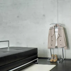 Mandu Stummer Diener