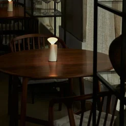 Mantle Portable LED Akkuleuchte