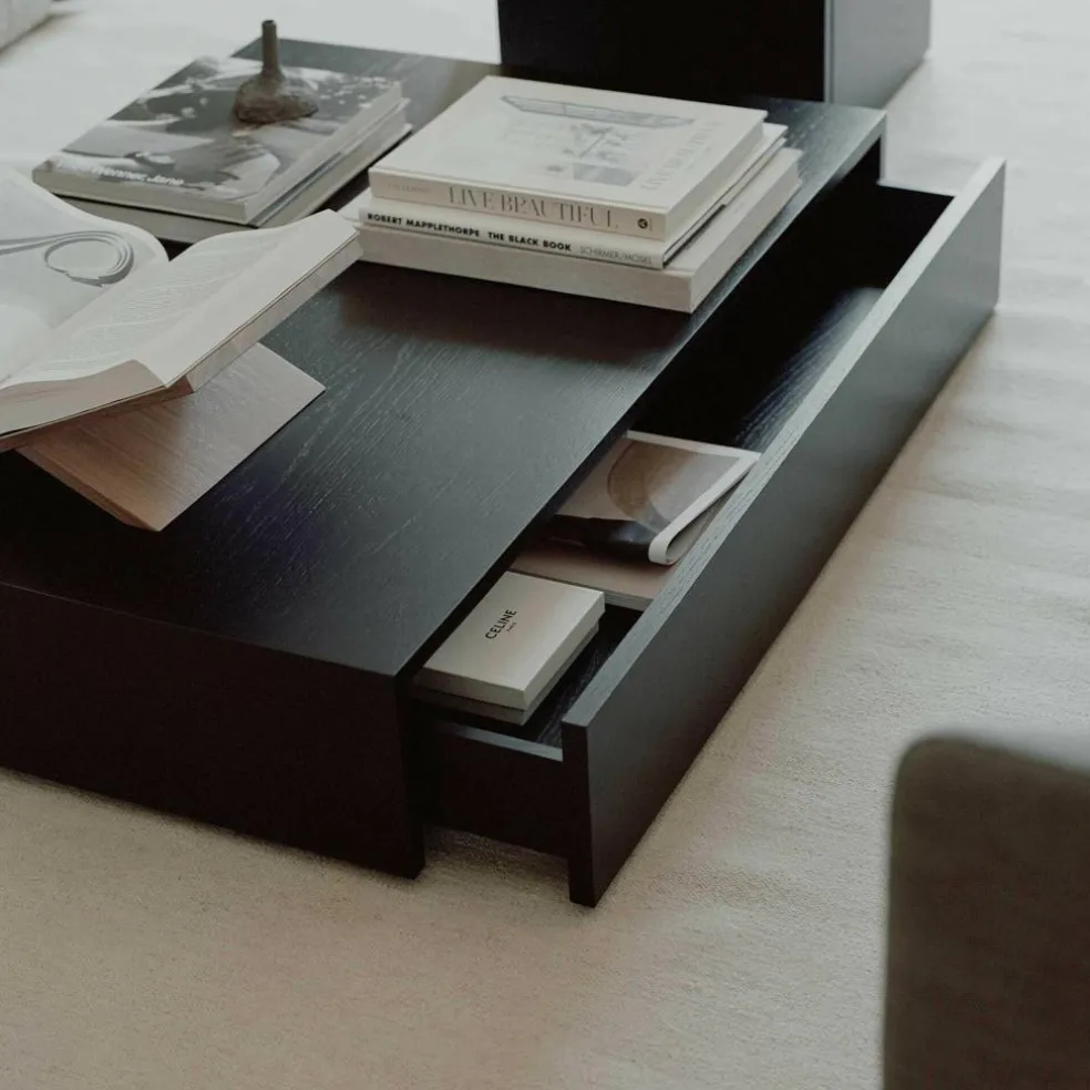 Mass Wide Couchtisch mit Schublade