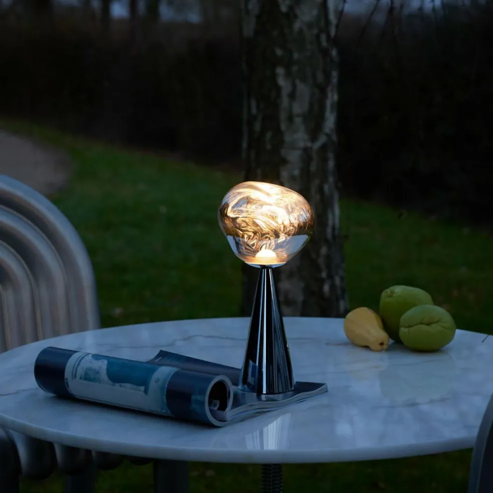 Melt LED Tischleuchte mit Akku