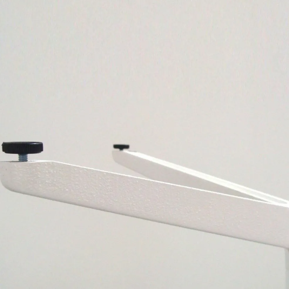 Mister X Esstisch 70x70cm