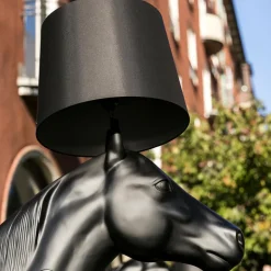Moooi Horse Lamp Stehleuchte