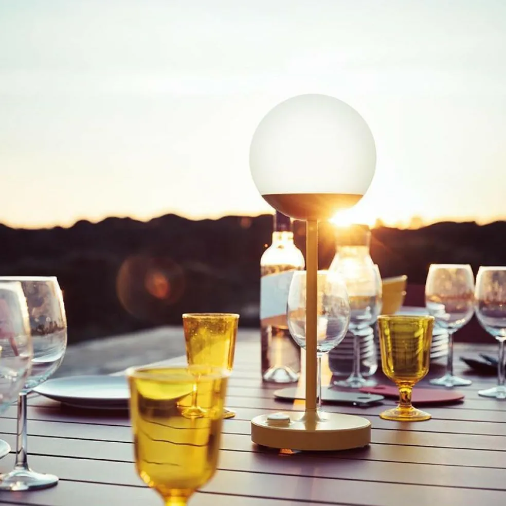 Mooon! LED Tischleuchte mit Akku