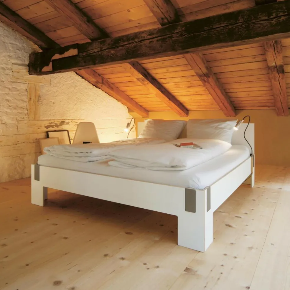 Moormann Tagedieb Bett mit Kopfteil