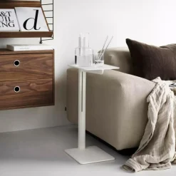 Museum Beistelltisch höhenverstellbar