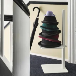 Museum Beistelltisch höhenverstellbar