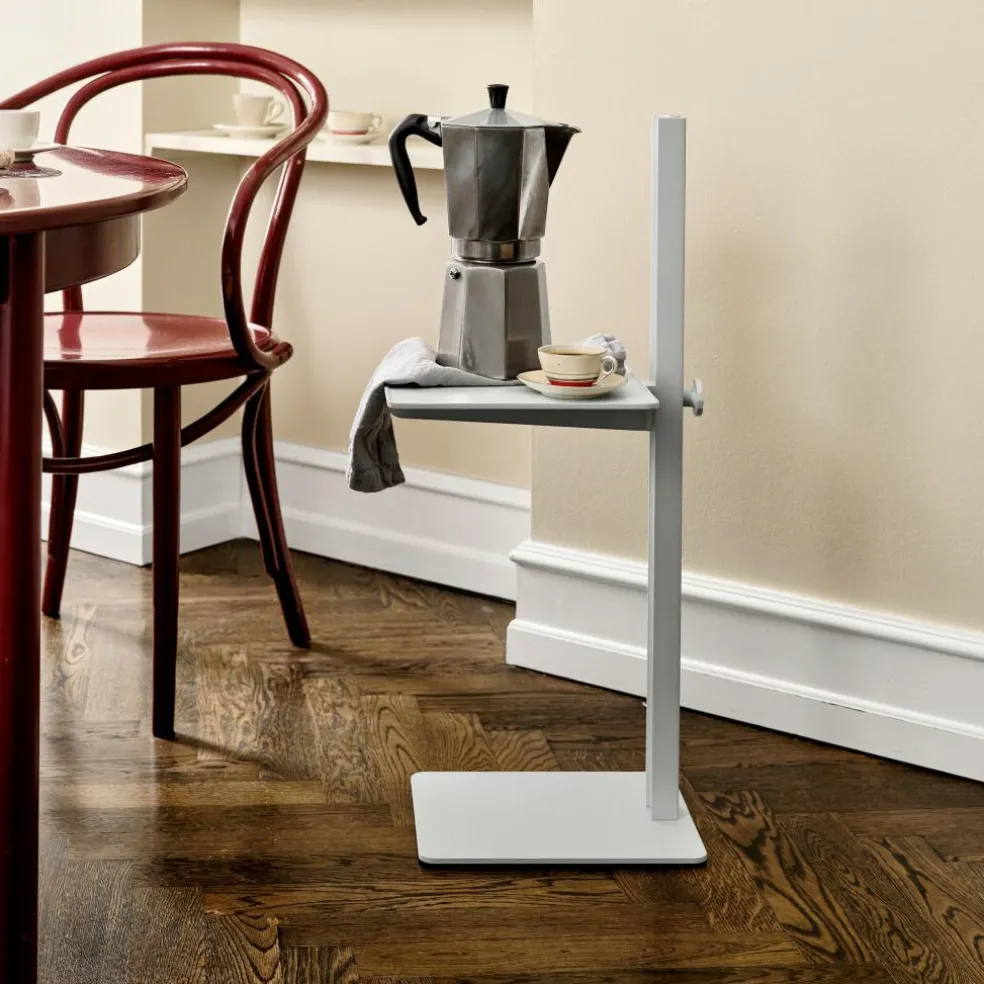 Museum Beistelltisch höhenverstellbar