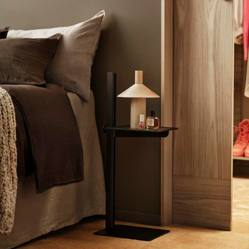 Museum Beistelltisch höhenverstellbar