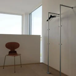 Nova Kleiderständer für Wandmontage