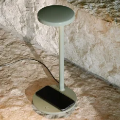 Oblique LED Tischleuchte