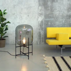 Oda Medium Stehleuchte Gestell schwarz