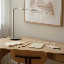 Omni LED Tischleuchte