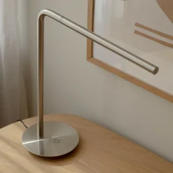 Omni LED Tischleuchte