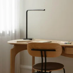 Omni LED Tischleuchte