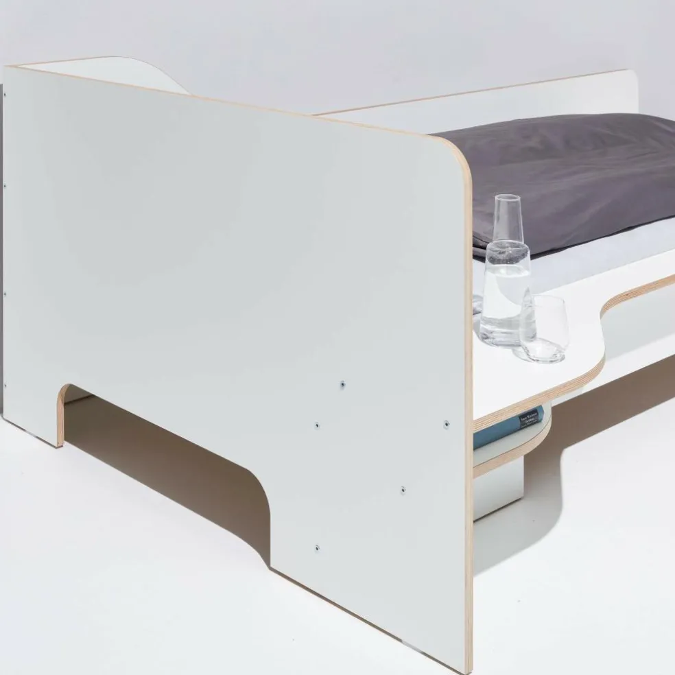 Plane Einzelbett mit Bettkasten links 90x200cm