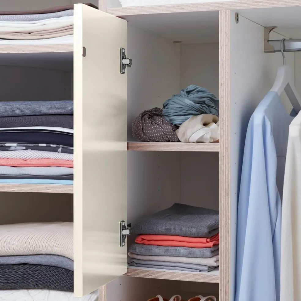 Plane Kleiderschrank Ausstattung 1